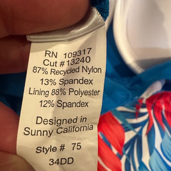 SUNSETS WOMENS PATRIOTIC BLUE AND RED TANKINI TOP SWIM 34DD - Picture 7 of 8